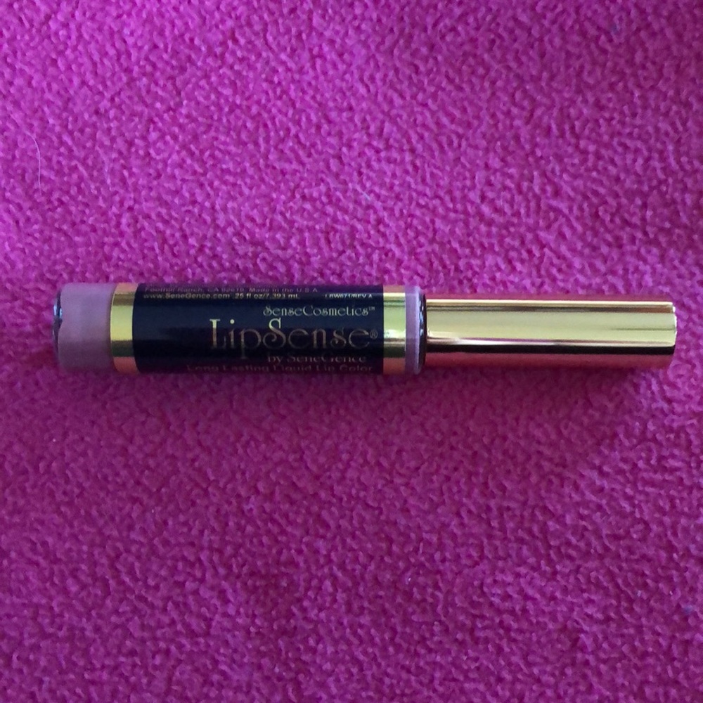 New LipSense Pink Champagne